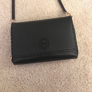 Tory Burch crossbody wallet bag